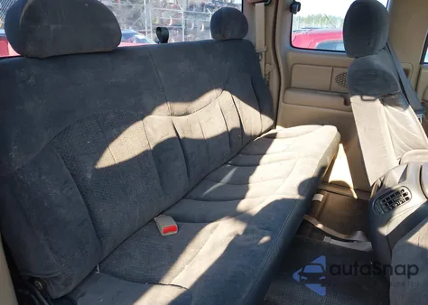 2004 Chevrolet Silverado из США, поврежденный, VIN 1GCEK19V44E136371